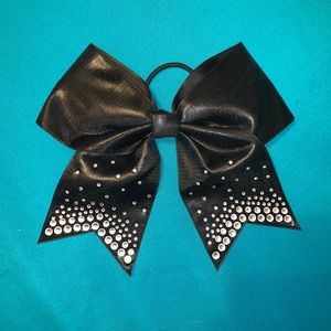 Cheer bow